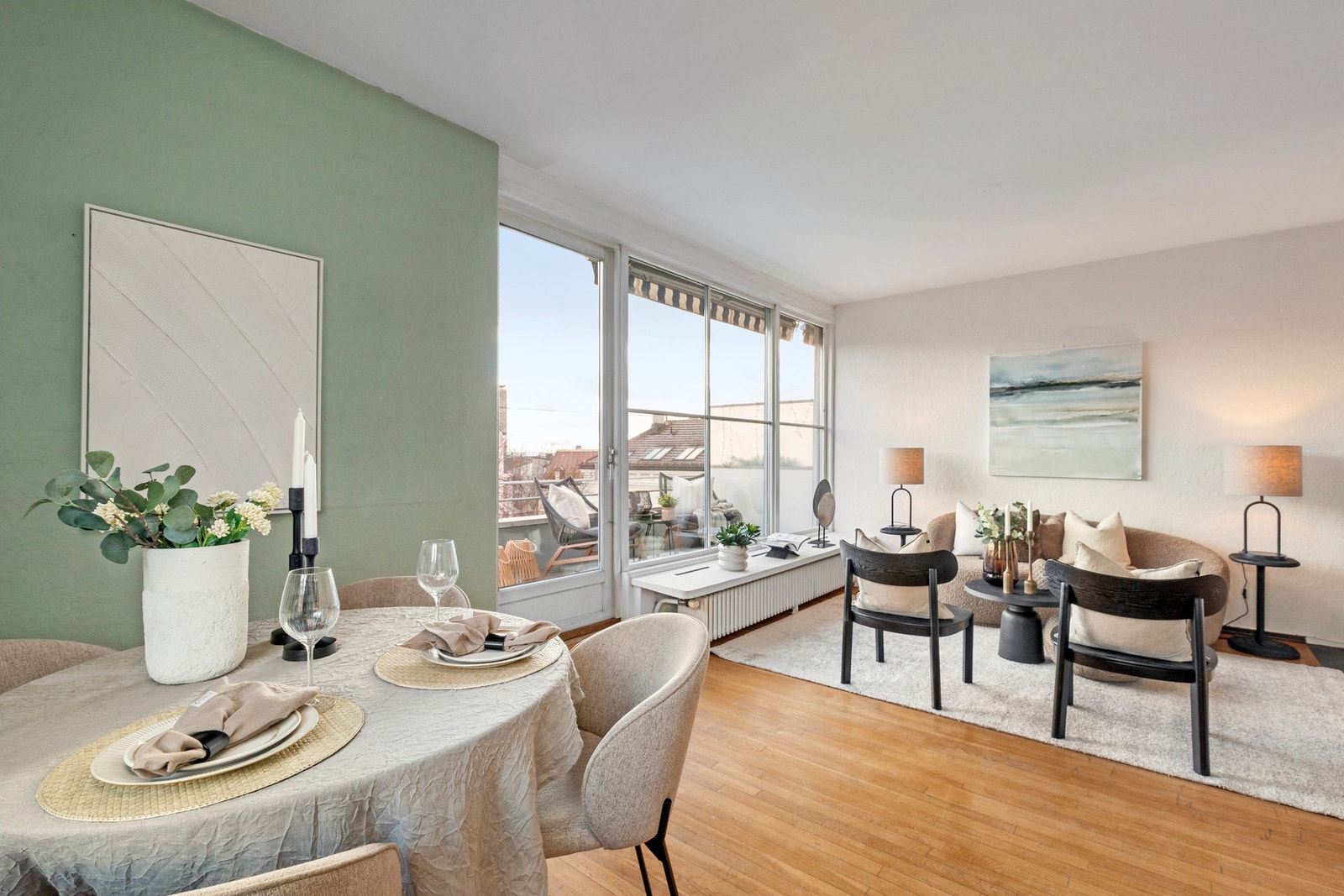 God plass til spisebord. Galleribilde