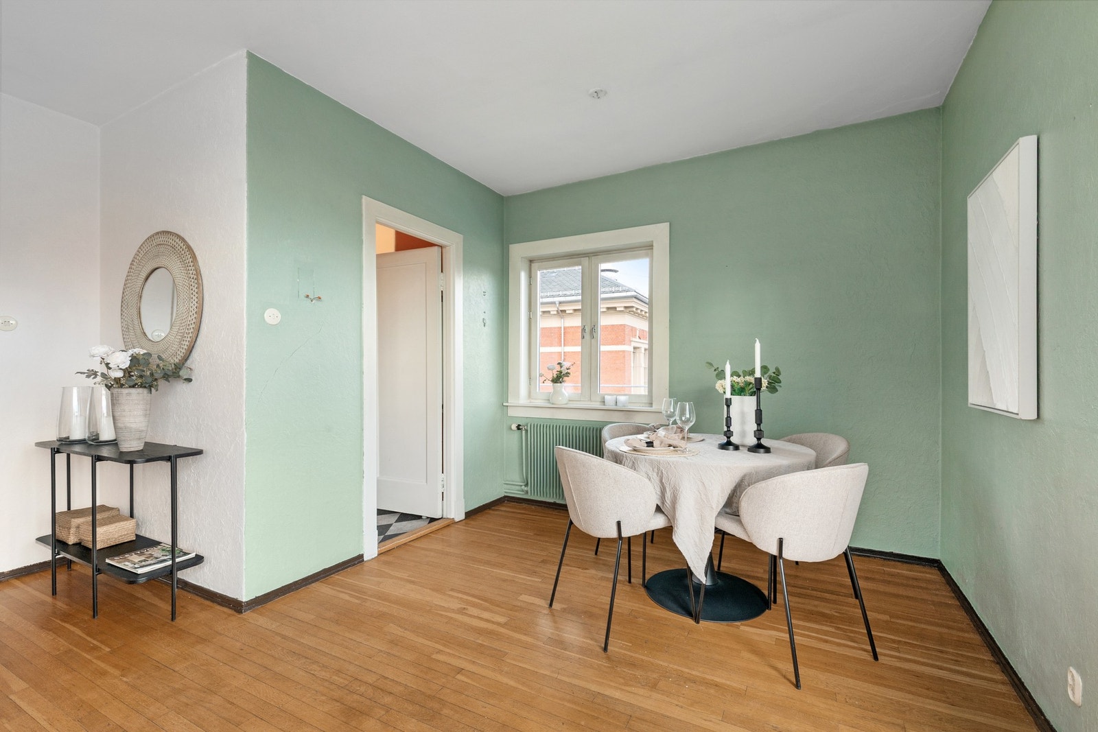 Stue/spisestue. Galleribilde