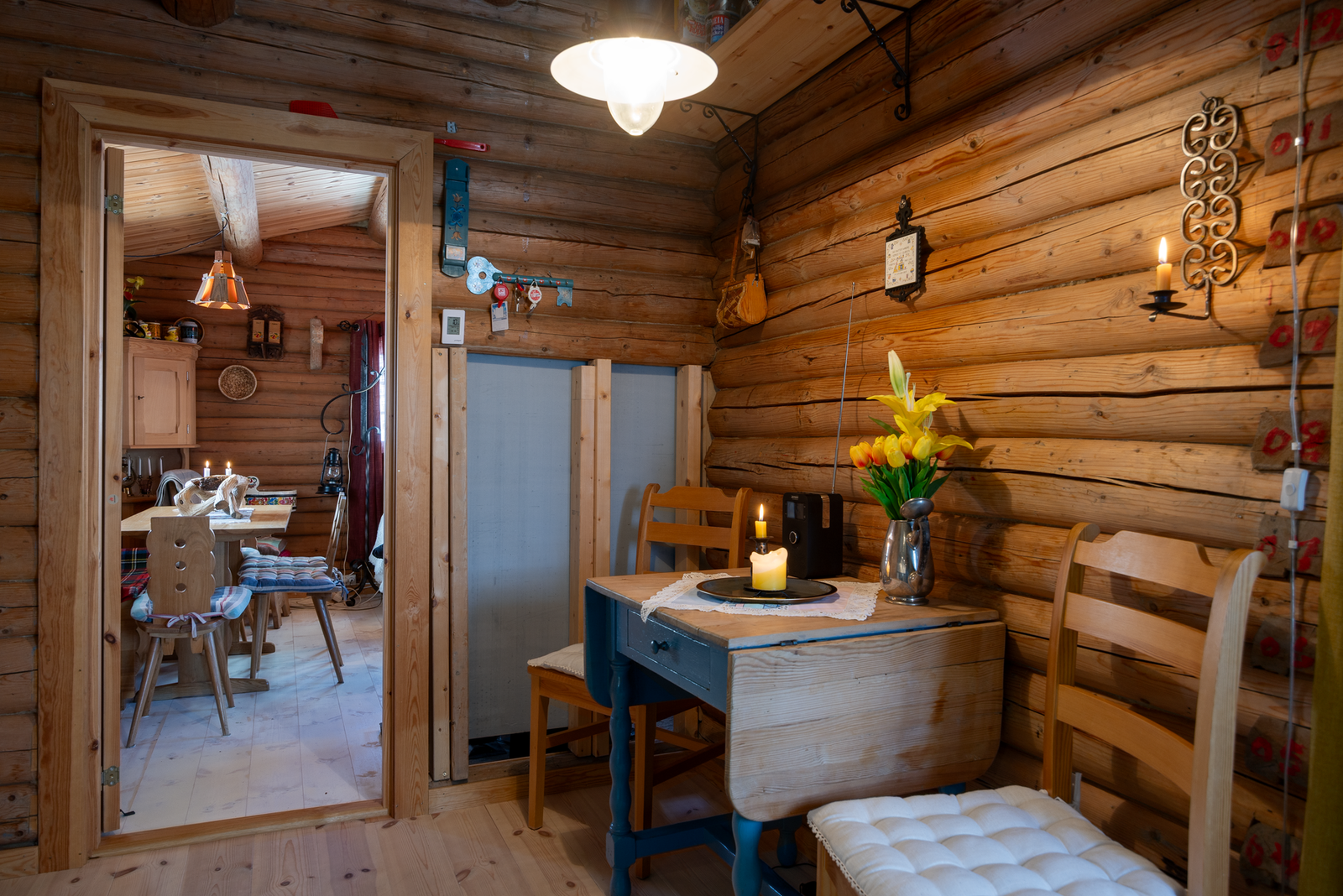 En trivelig spisekrok på kjøkkenet. Galleribilde