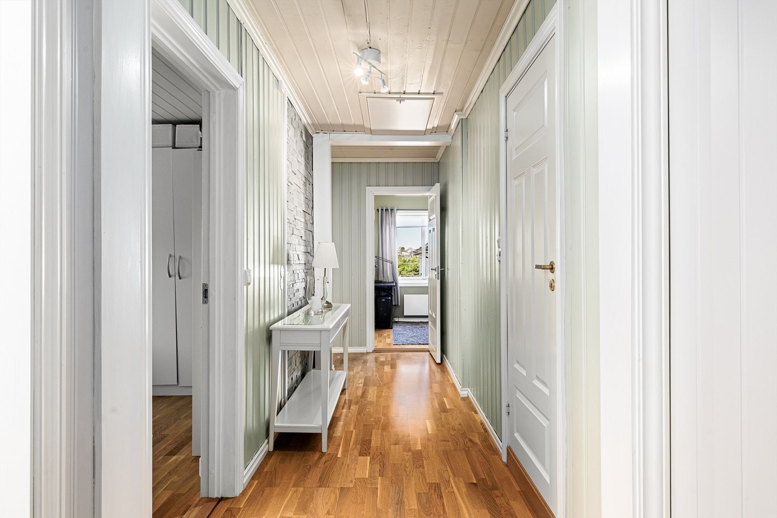 Soveromsgang Galleribilde