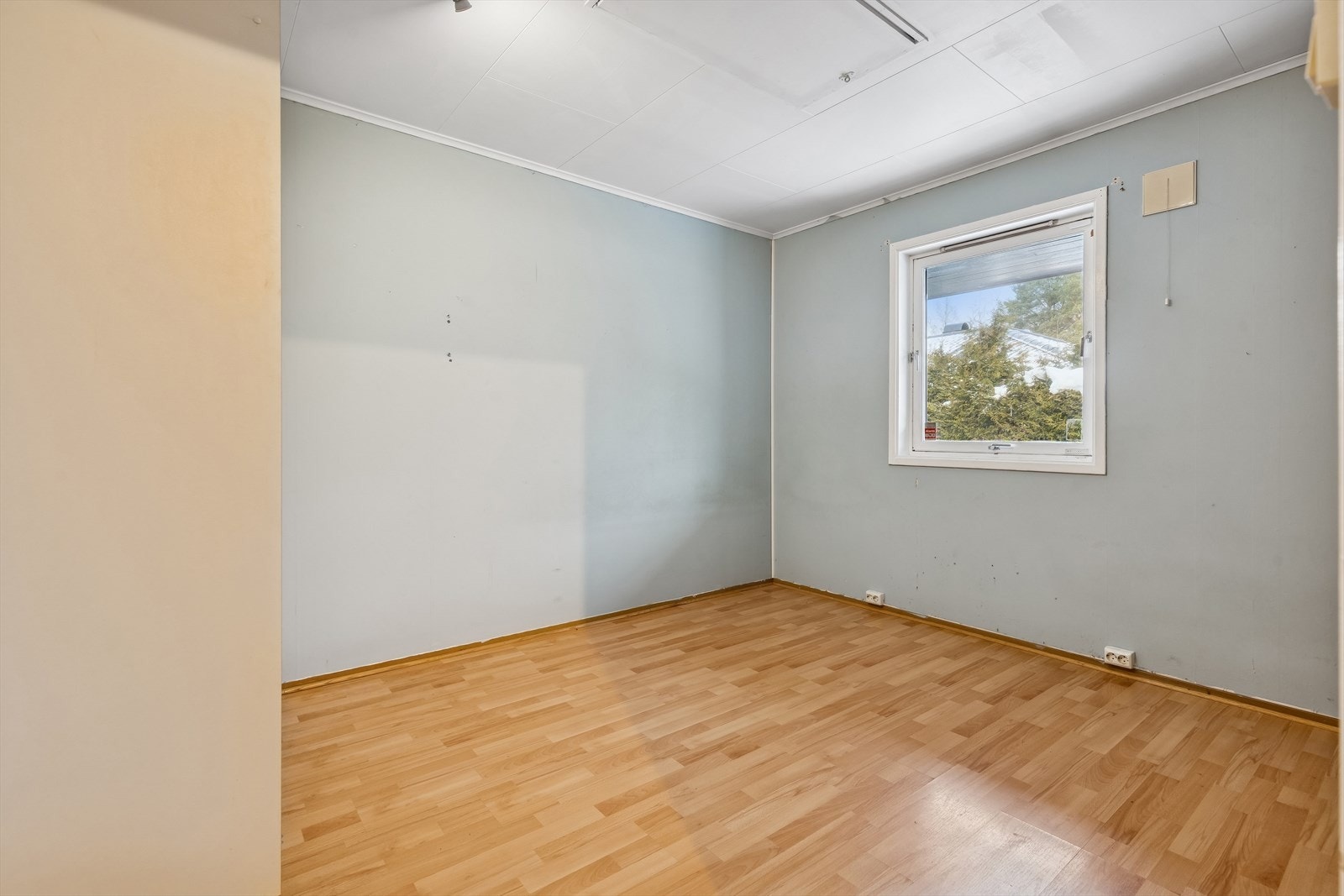 Det andre soverommet på denne etasjen har plass til seng og garderobeløsning. Galleribilde