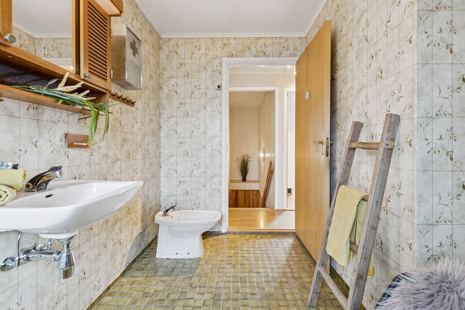 Badet har behov for oppgradering for å tilfredsstilles dagens krav til standard. Galleribilde