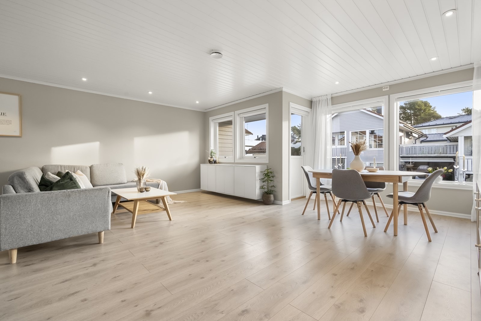 Velkommen til Trollskogvegen 23! Foto: Photoevent (Thor-Aage Bolseth Lillestøl) Galleribilde