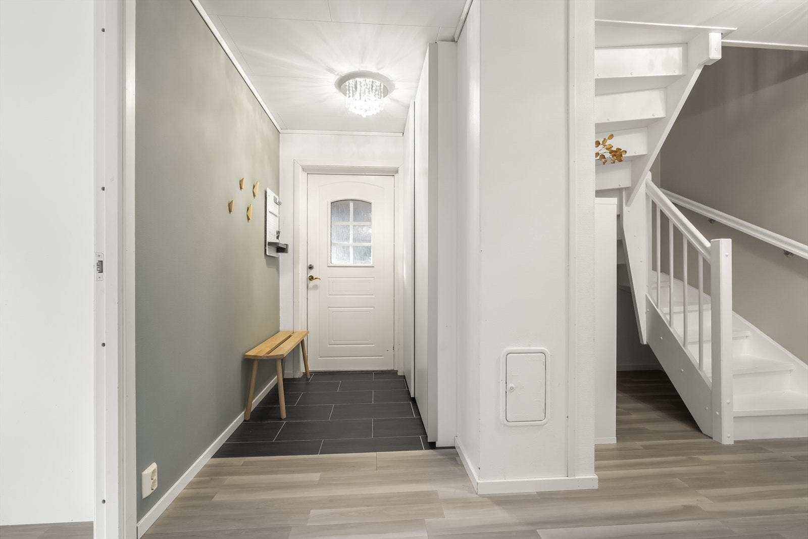 Fliser i inngangspartiet Galleribilde