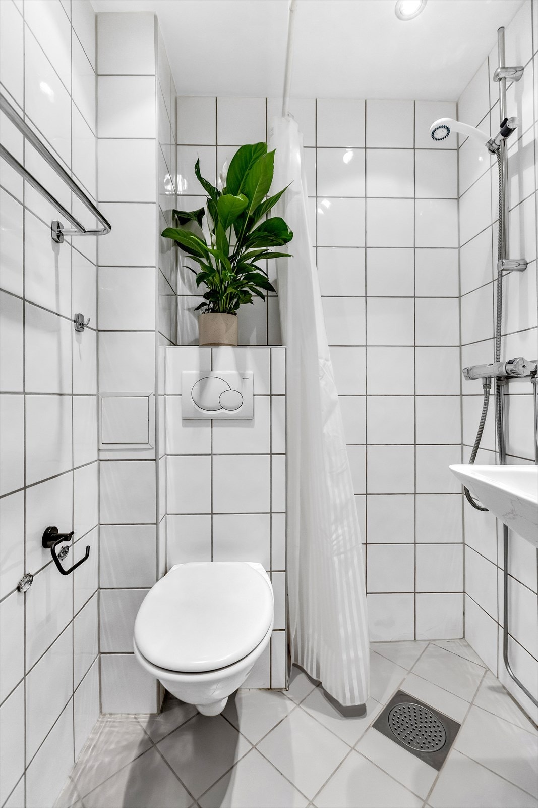 Rommet fremstår som praktisk og lettstelt. Galleribilde