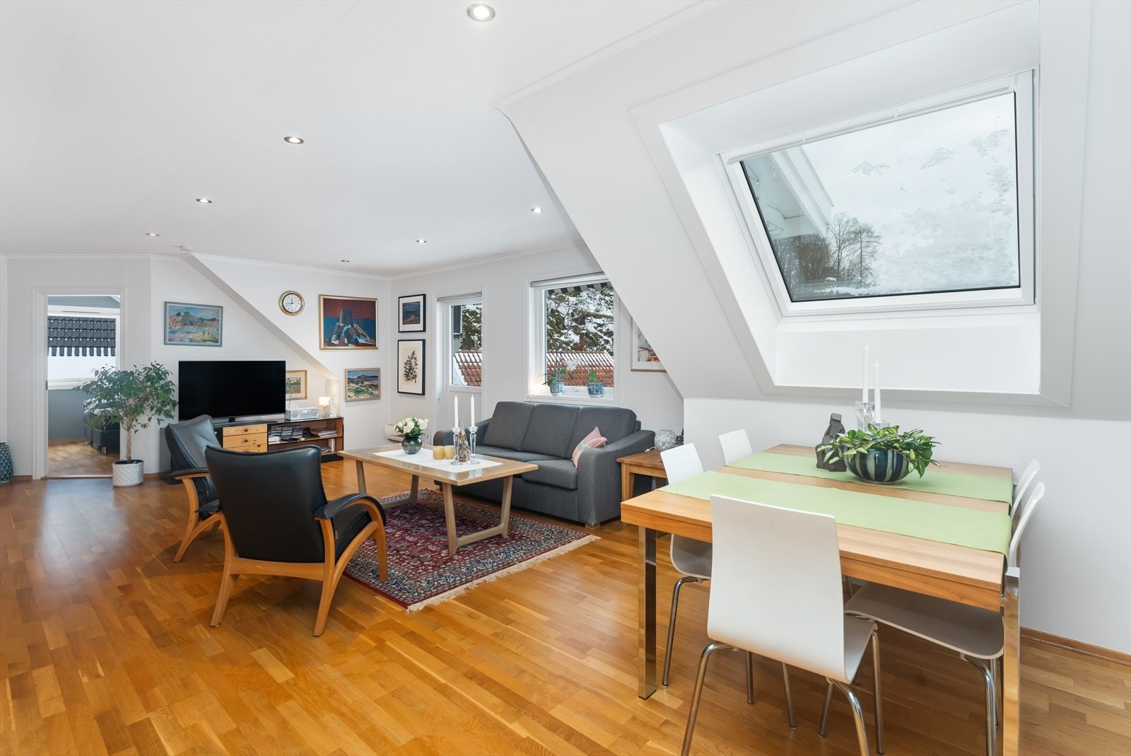 Spiseplass til flere Galleribilde