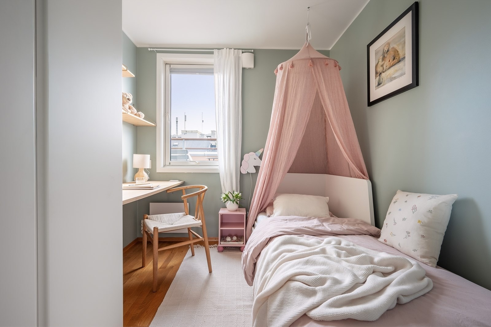 Soverom II passer perfekt som barnerom, gjesterom eller kontor. Galleribilde