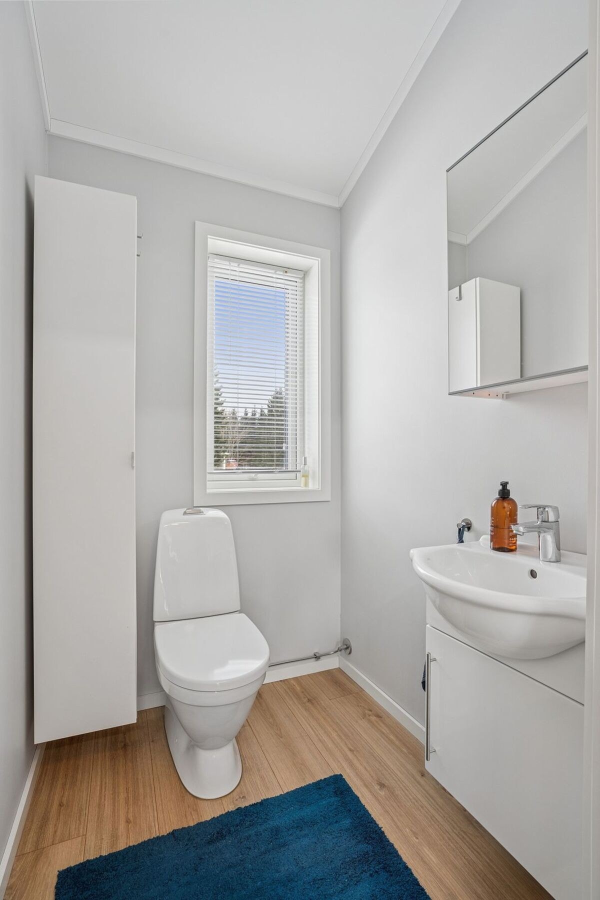 Ekstra toalett i 2 etasje Galleribilde