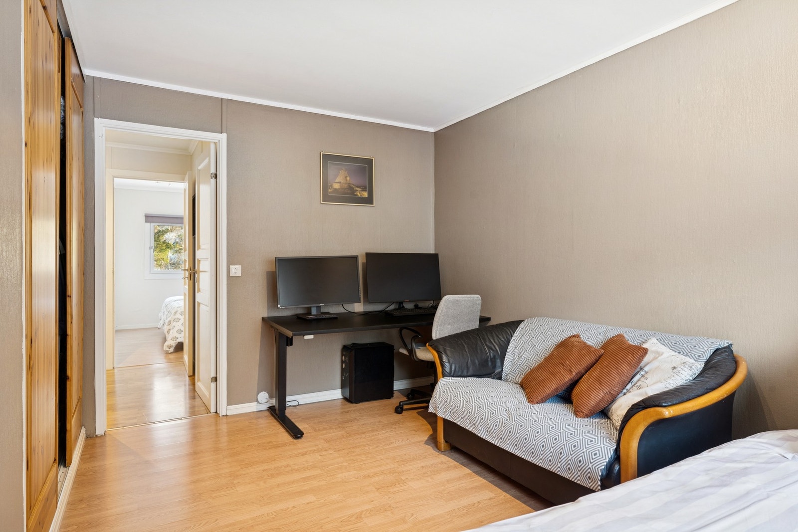 Egner seg godt som kontor eller hobbyrom. Galleribilde