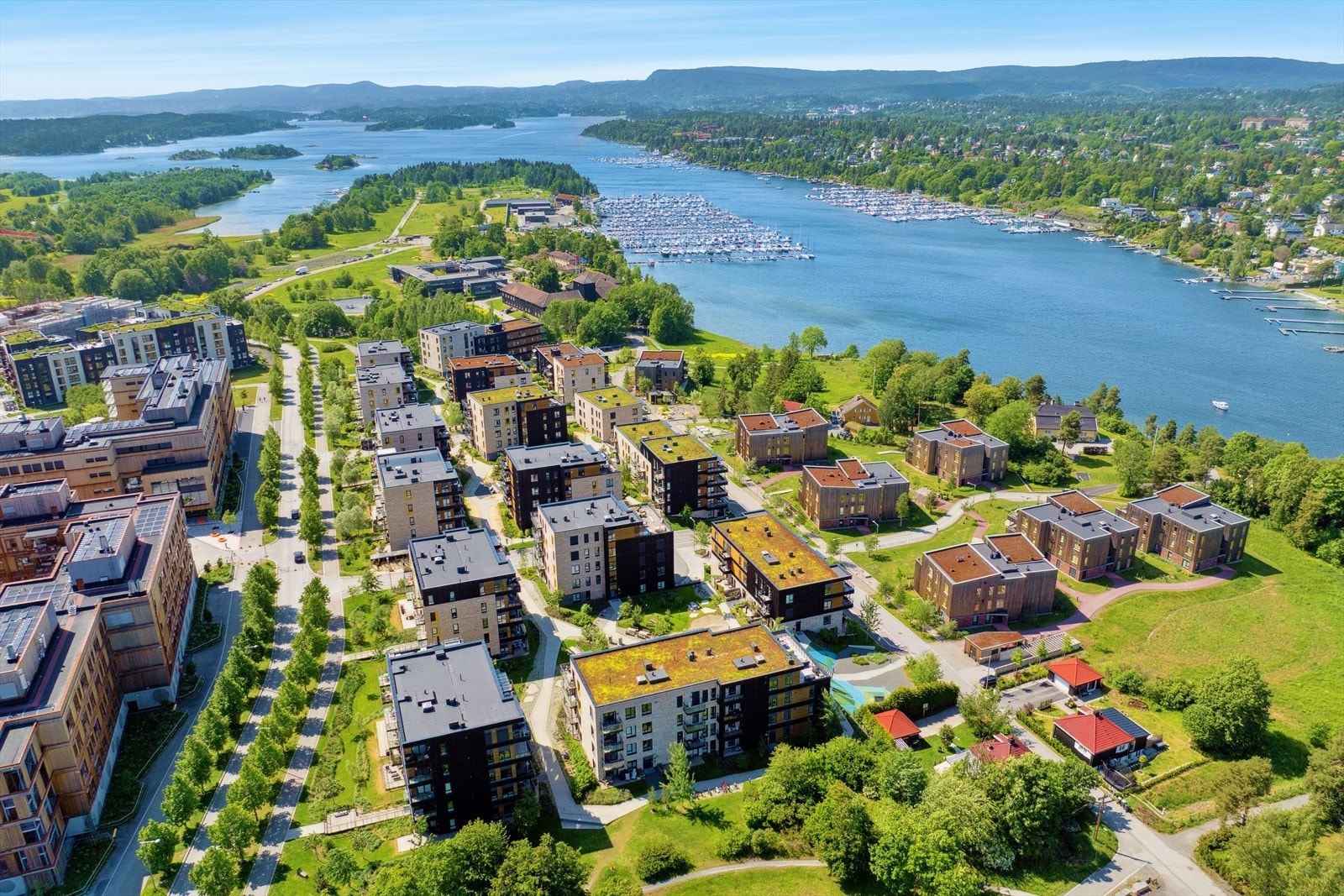 Beliggenheten på Fornebu kombinerer nærhet til sjøen og flotte naturområder med urbane fasiliteter. Galleribilde