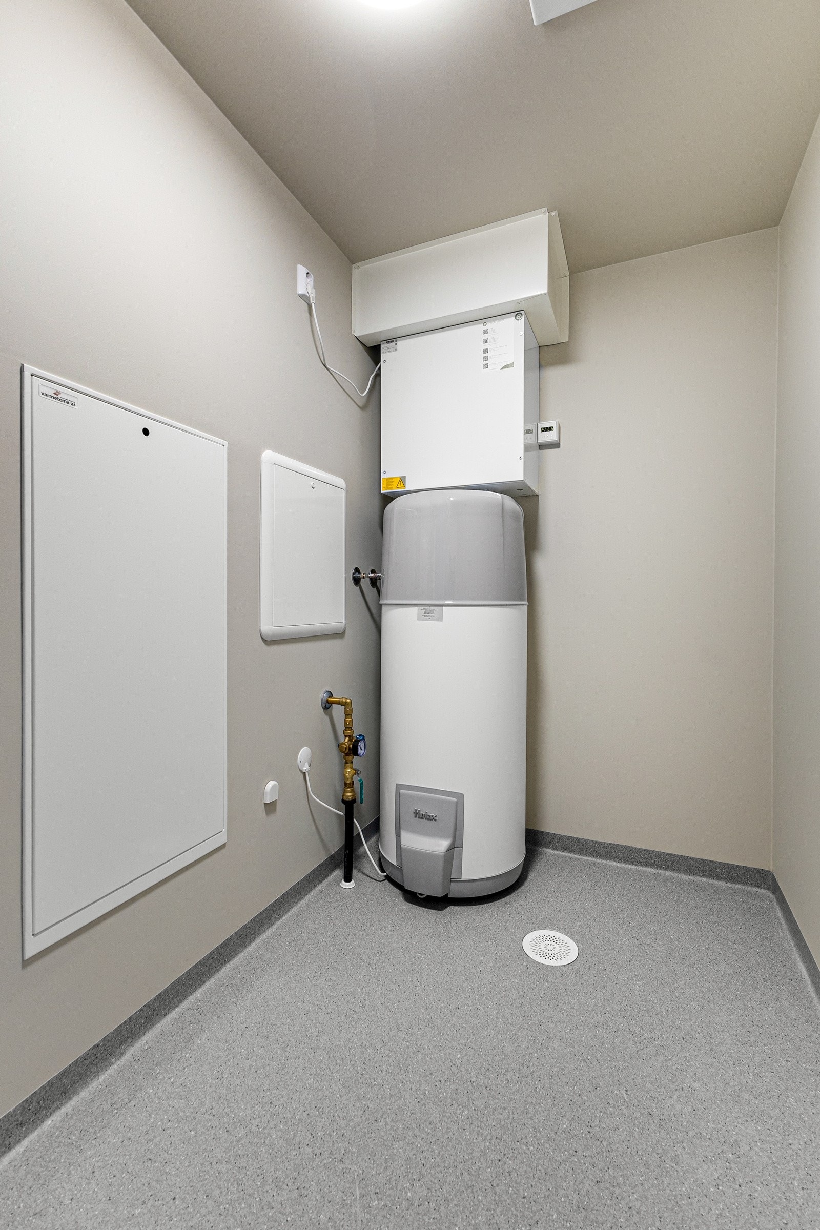 Bod/teknisk rom av god størrelse. Galleribilde