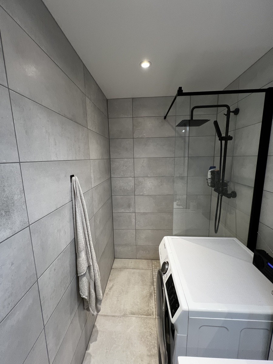 Inkludert kombi vask-tørk maskin Galleribilde