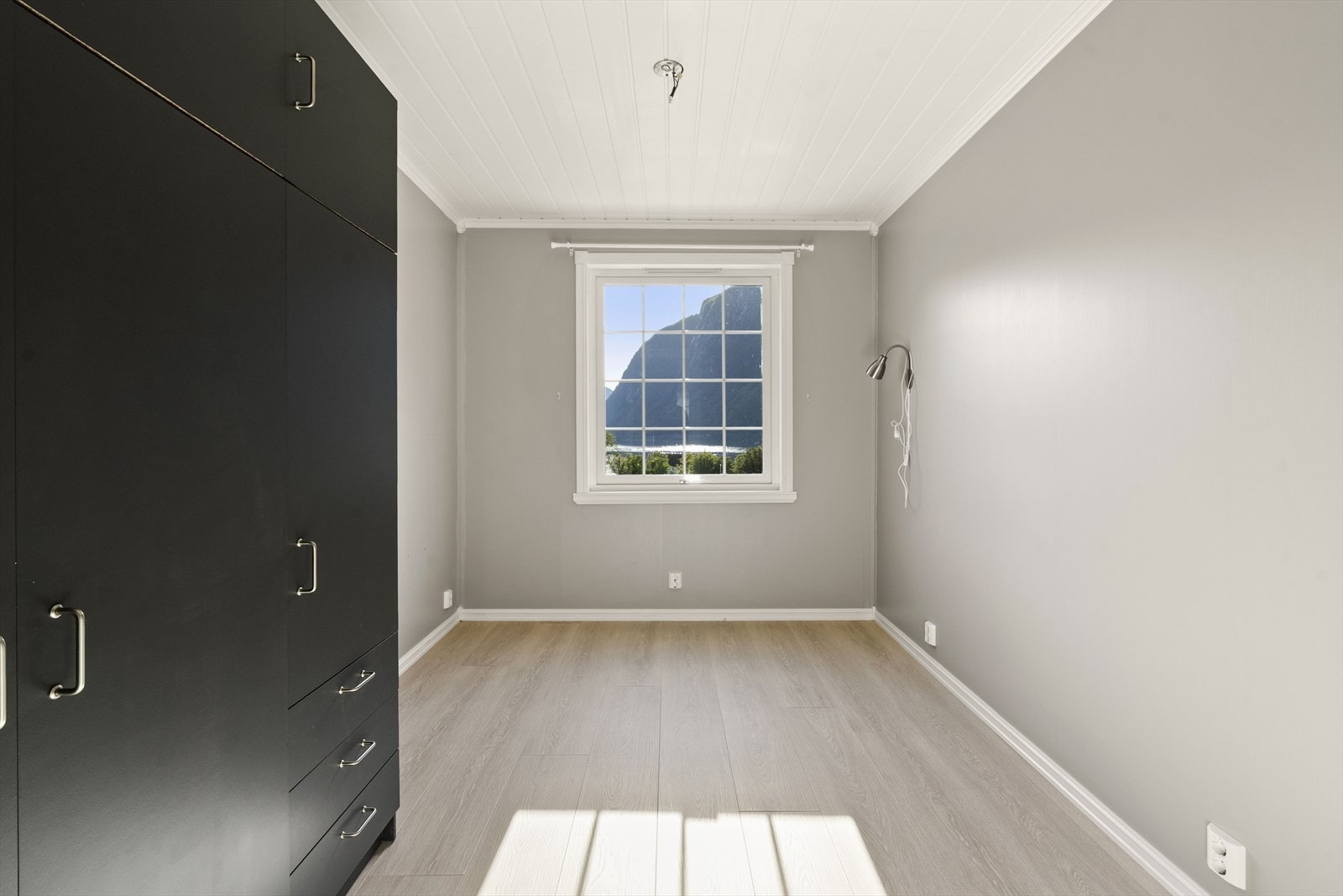 Soverom 2.etg. Galleribilde