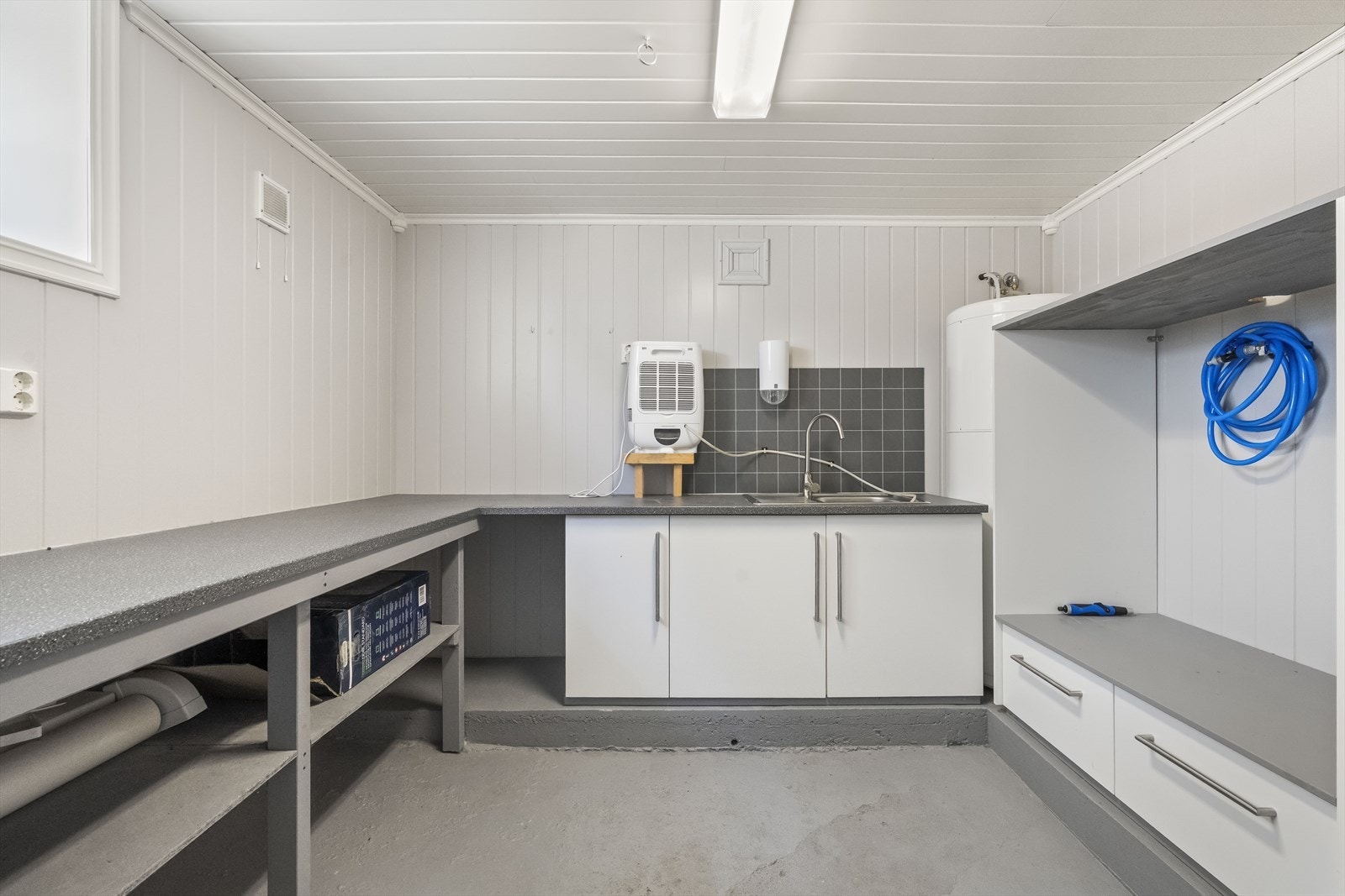 Vaskerom i kjellar av god størrelse Galleribilde