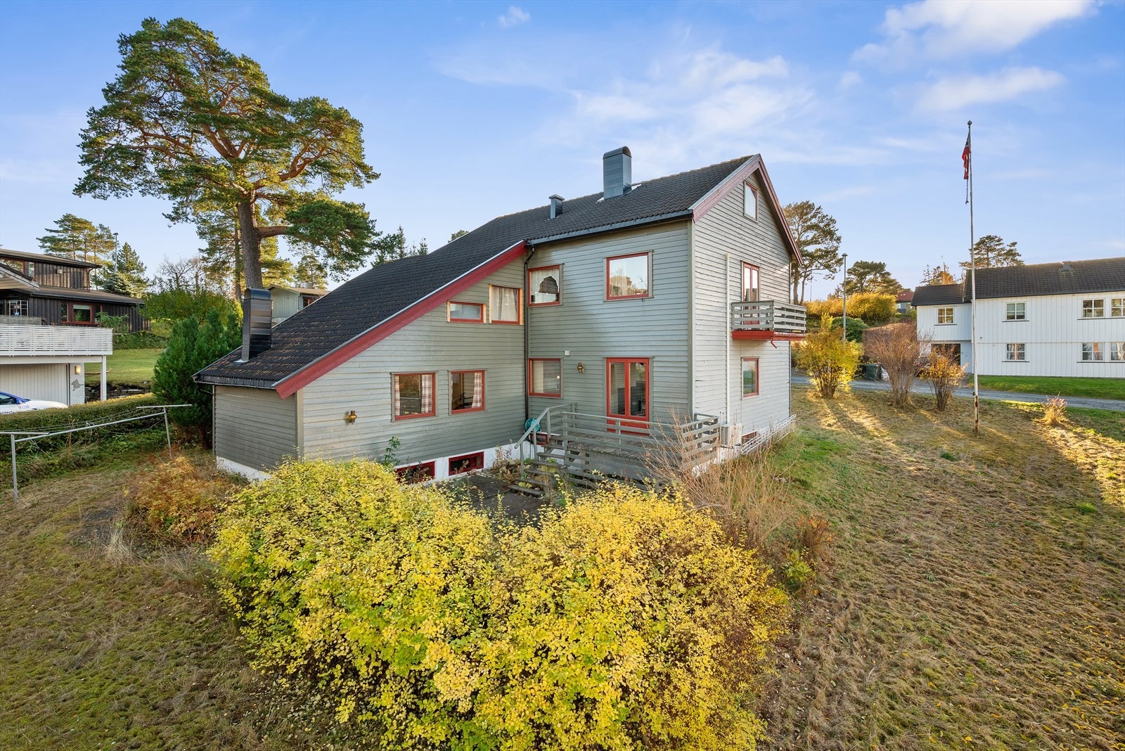 Tomten legger til rette for lek, utfoldelse og fremtidige hageprosjekter. Galleribilde