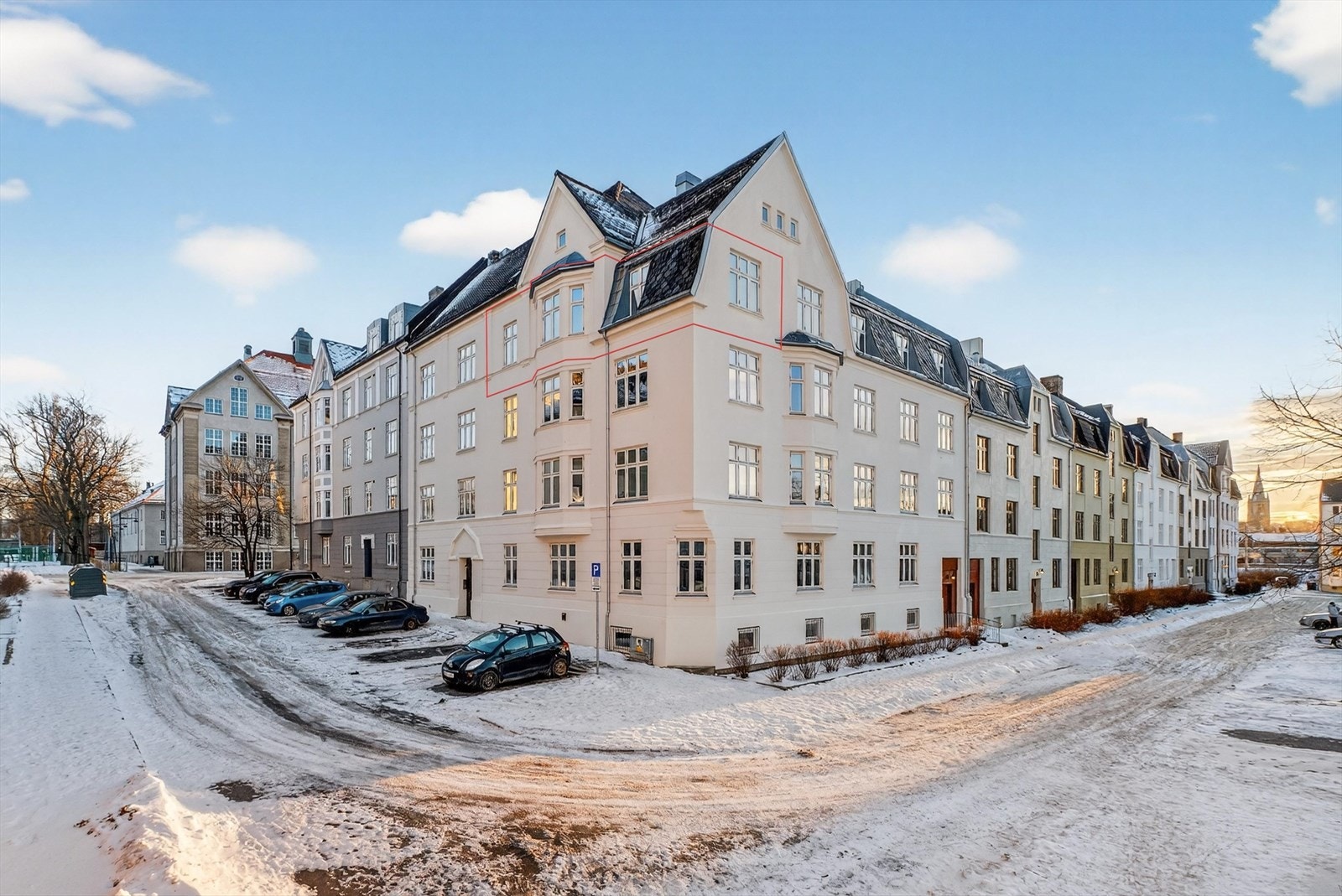 Velkommen til Gardemoens gate 11B - En innbydende og ettertraktet 3-roms leilighet med fantastisk beliggenhet i byggets 4. etasje. Foto: Michael Nøstvik Eid Galleribilde