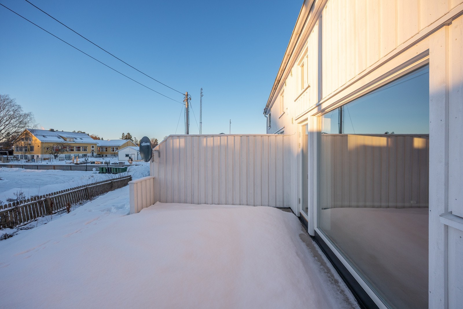 Inviter gjester over på sosiale sammenkomster, og gode solforhold gjør det mulig å virkelig nyte varme og late dager til fulle. Galleribilde