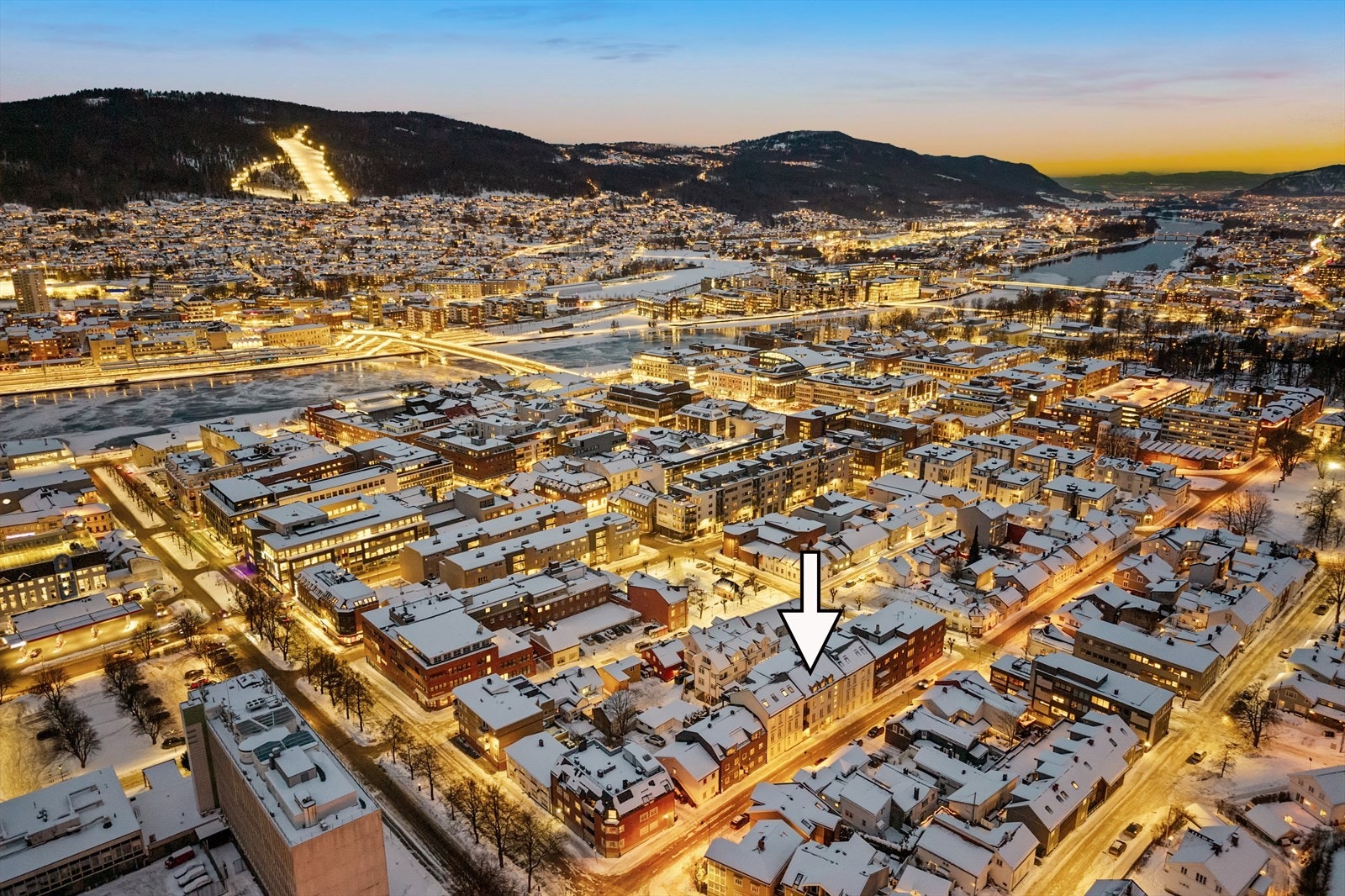 Leiligheten har en sentral og fin beliggenhet på Bragernes - meget pendlervennlig Galleribilde