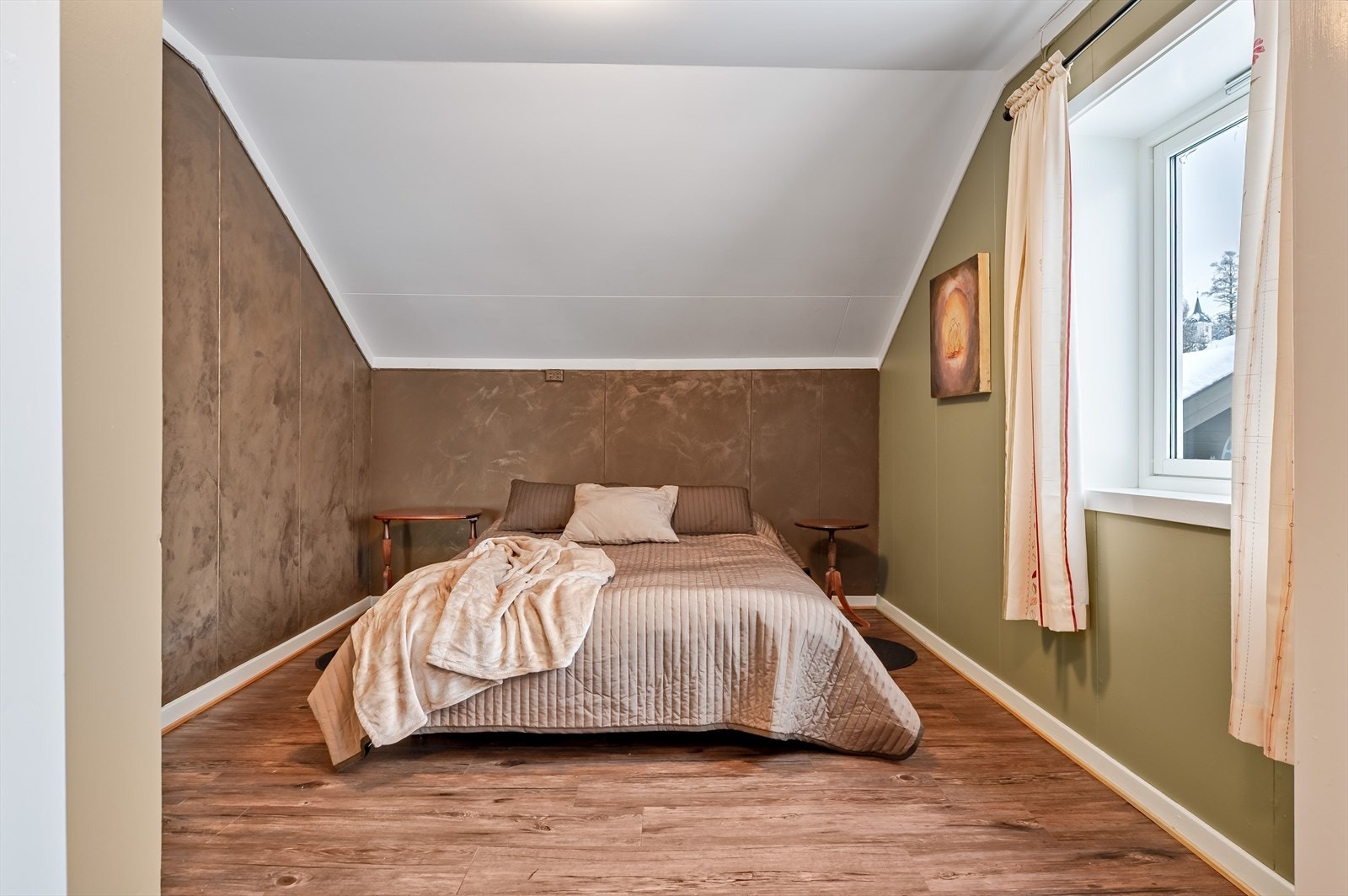 Soverom 2 er også et innbydende soverom av god størrelse. Galleribilde