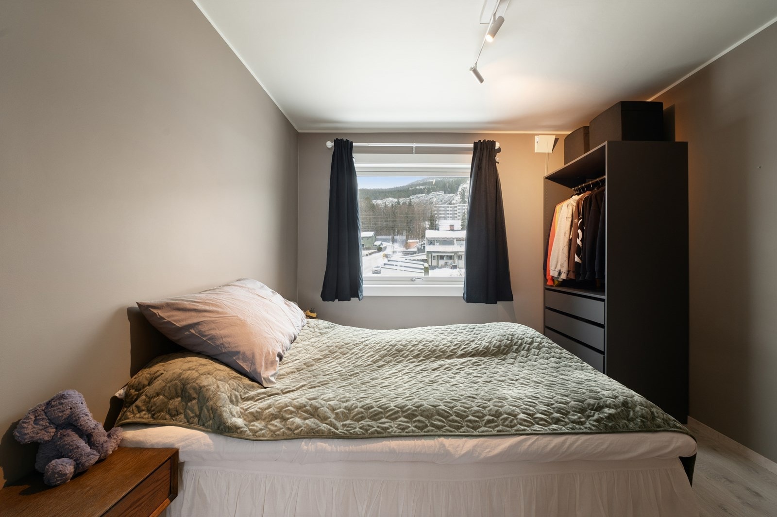 Hovedsoverommet er romslig. Galleribilde