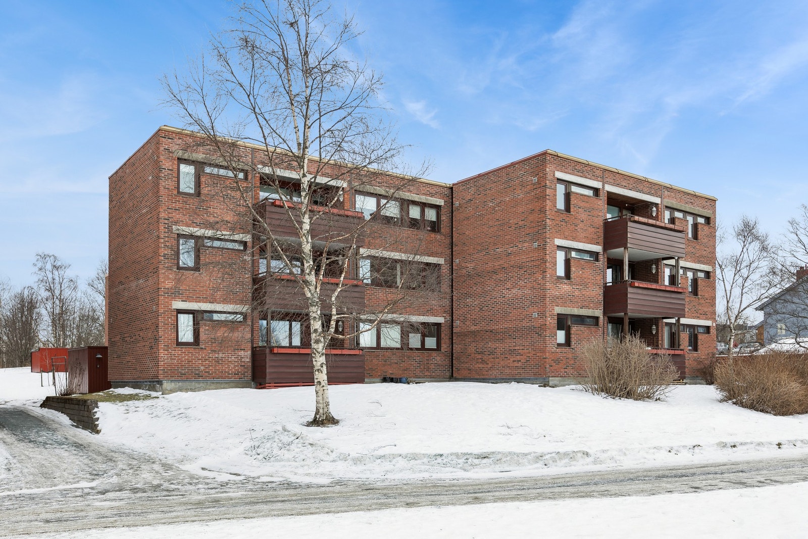 Fasade. Velkommen til en hyggelig visning! Galleribilde