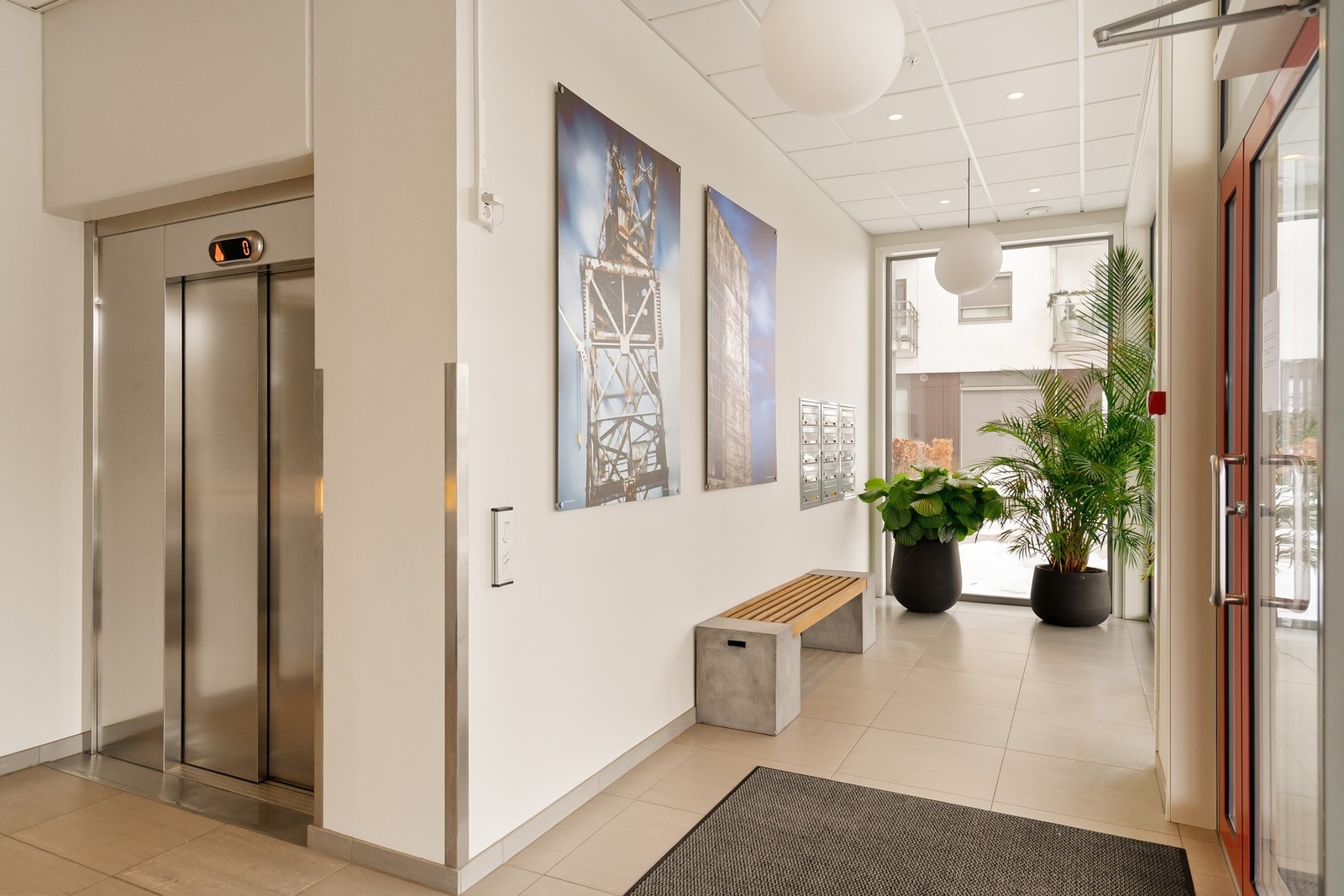 Det er heis i bygget Galleribilde