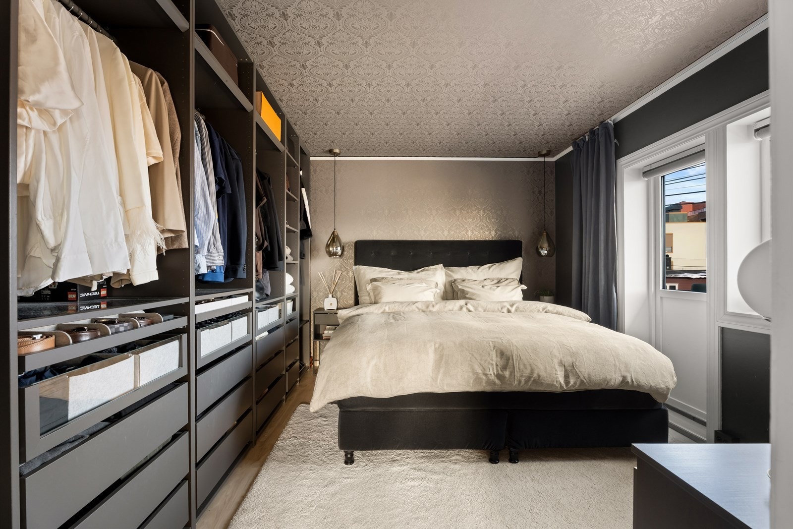 Soverommet har utgang til en balkong på circa 5 kvm. Galleribilde