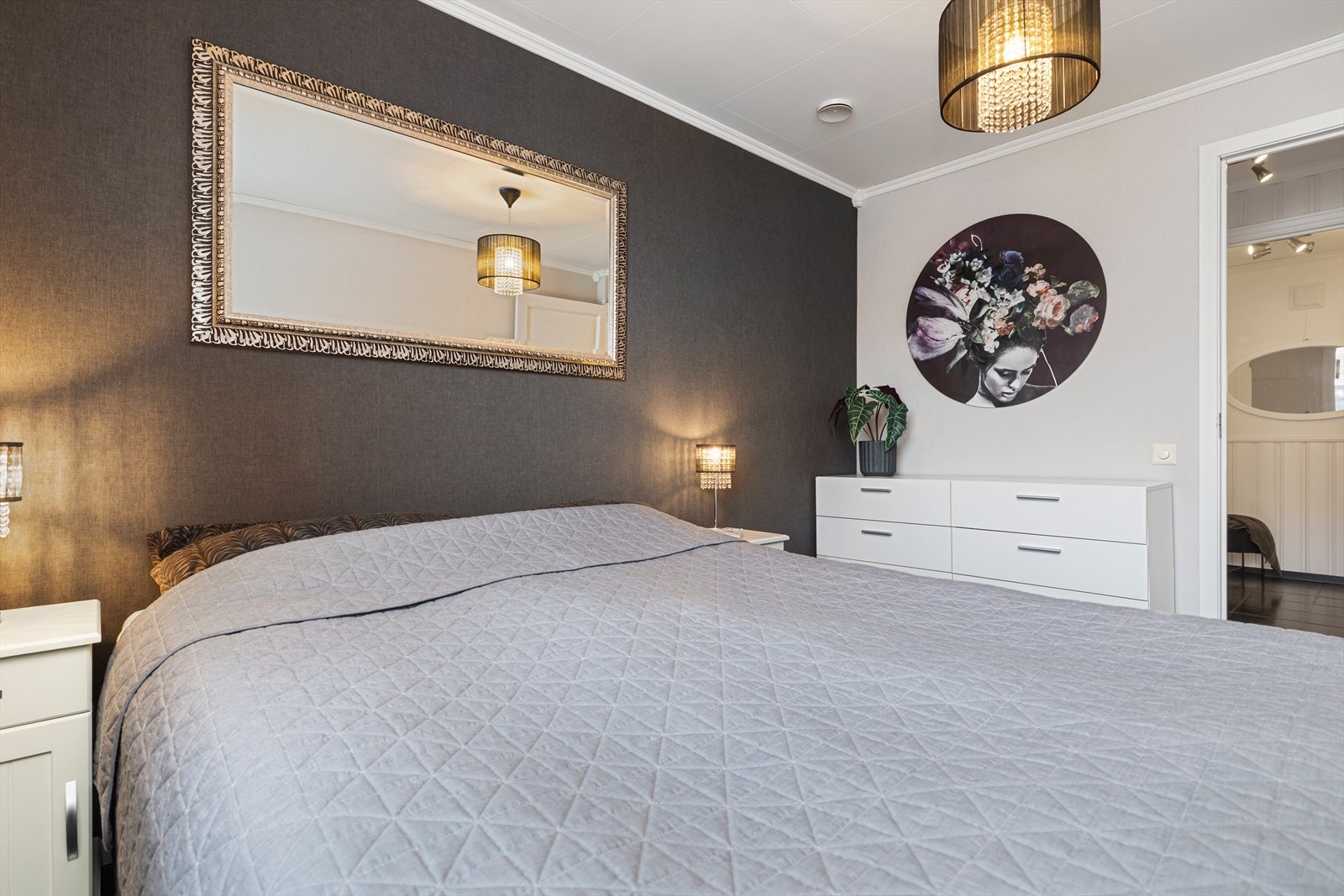 Soverom nr. 4 Galleribilde