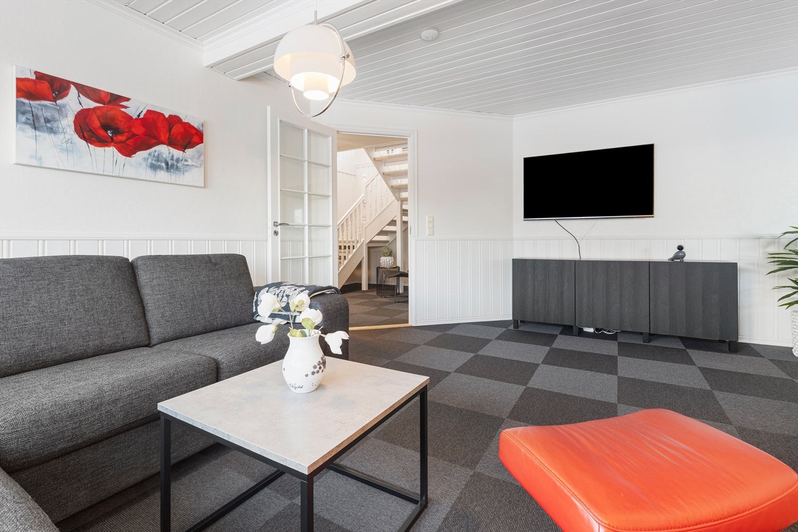 Fine overflater og gulv med teppeflis Galleribilde