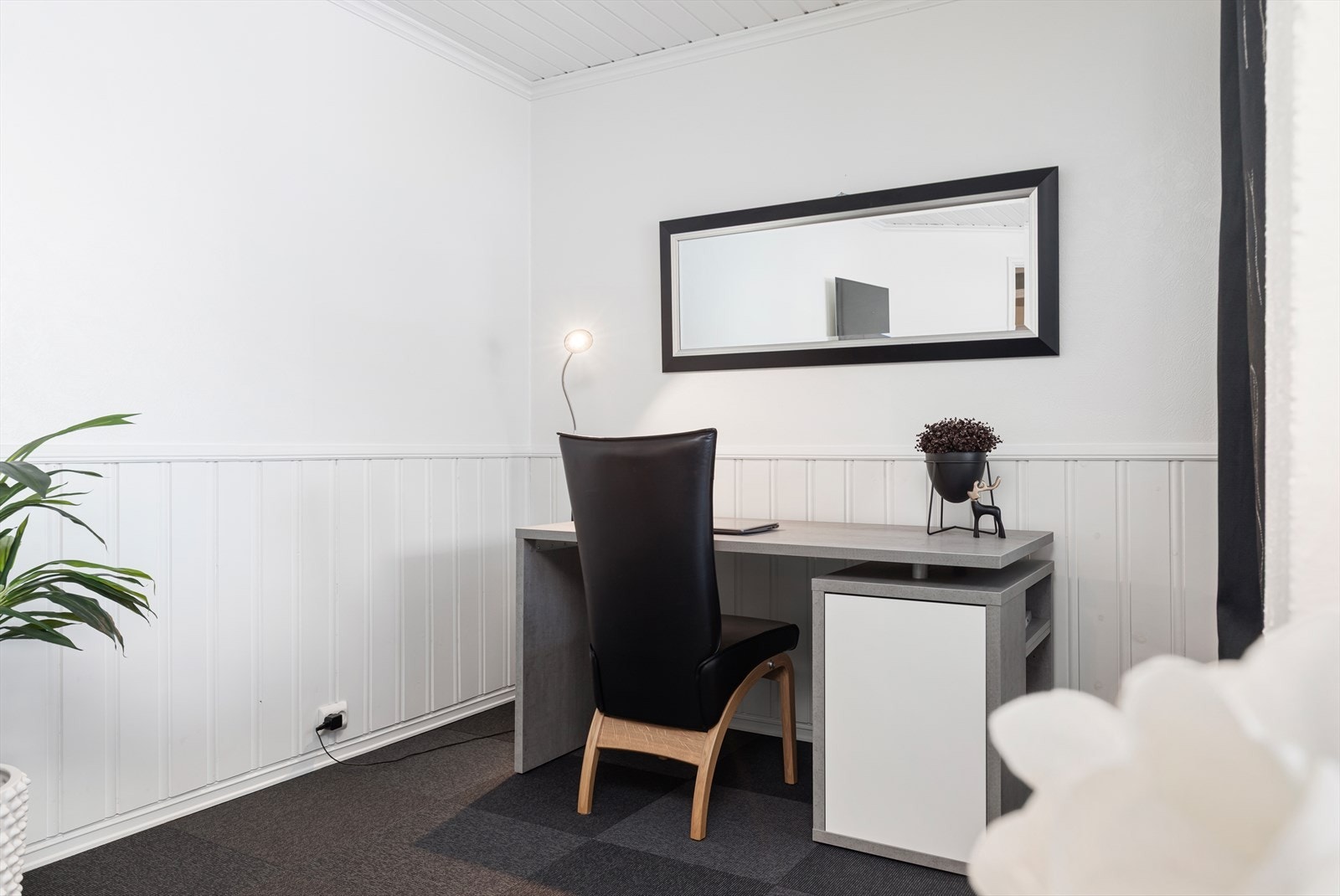 Boligen har en praktisk planløsning Galleribilde