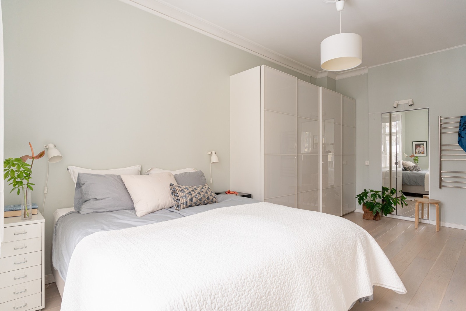 Rommet vender mot bakgården. Galleribilde