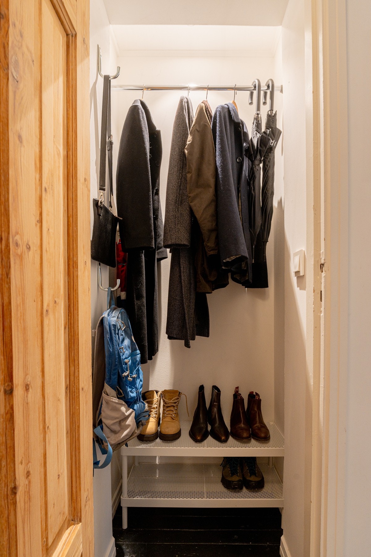 Ytterligere oppbevaringsmuligheter i innvendig bod ved gang. Galleribilde