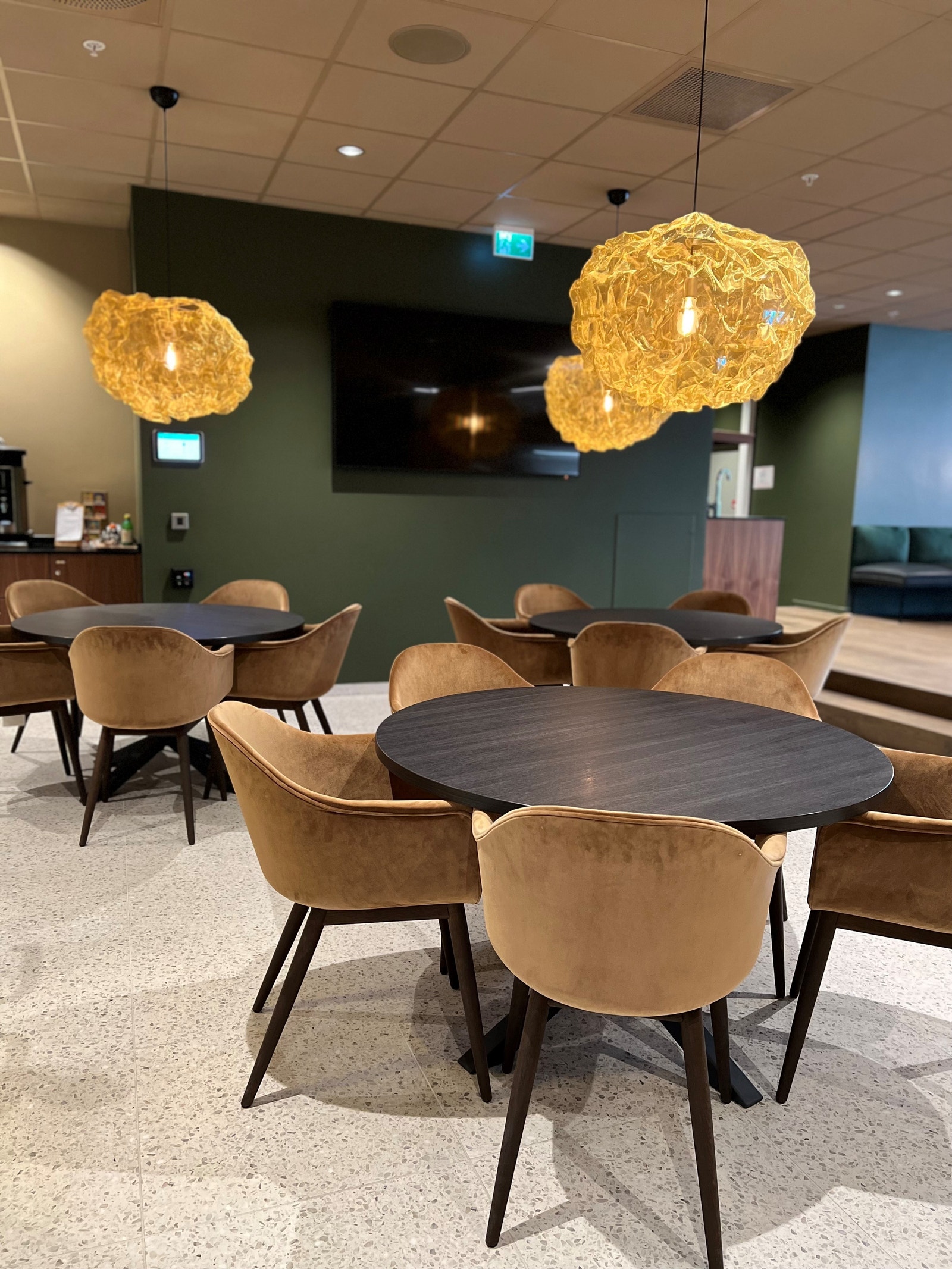 Representativ kantine for alle leietakere og gjester Galleribilde