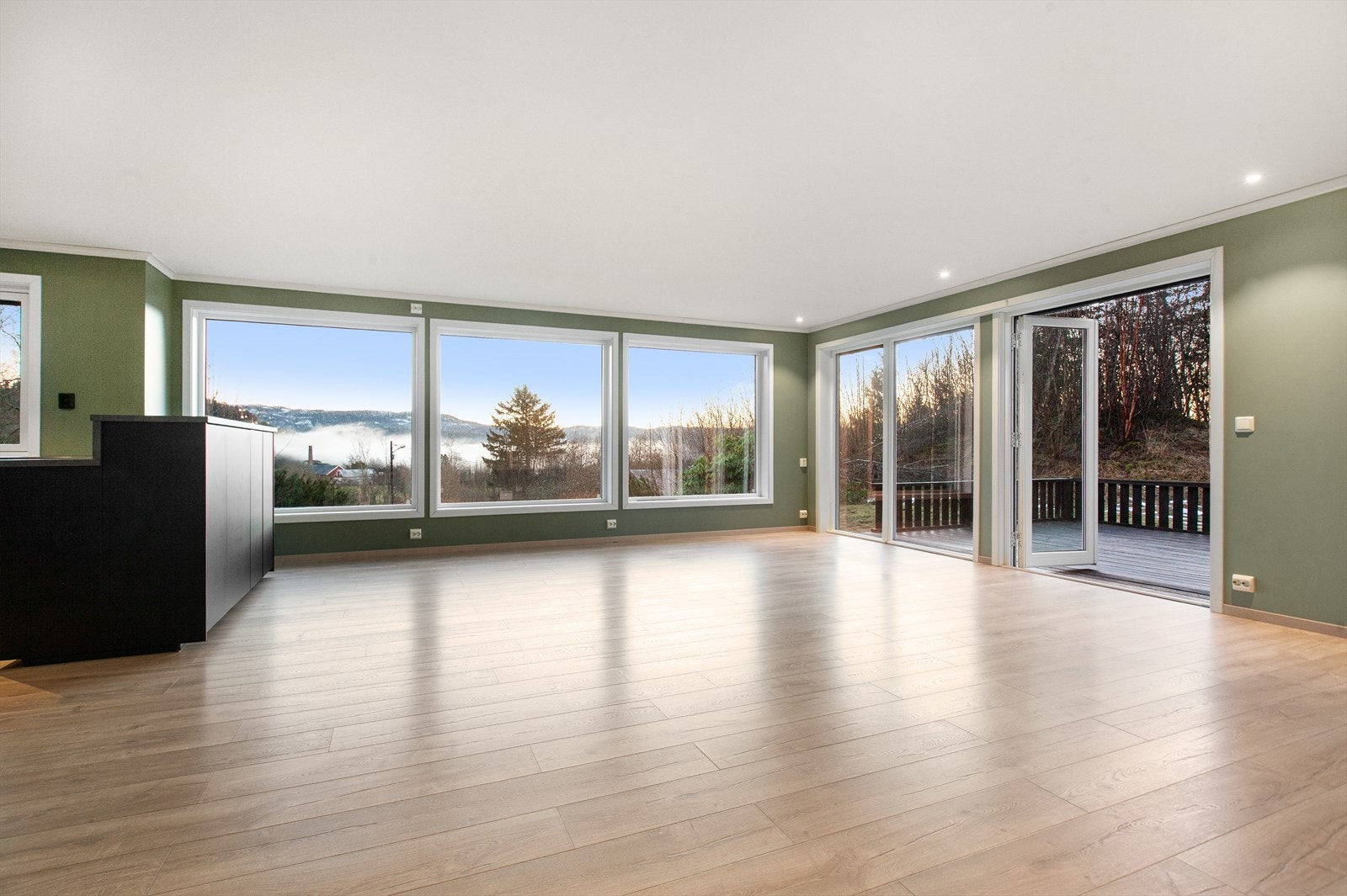 Det ble skiftet vinduer i denne etasjen i 2019 og 2022 Galleribilde