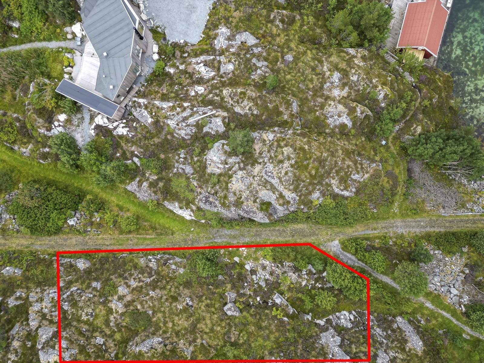 Det gjøres oppmerksom på at skissering av tomtene kun er omtrentlig, kart ligger vedlagt i salgsoppgaven. Dette er tomt F6 Galleribilde