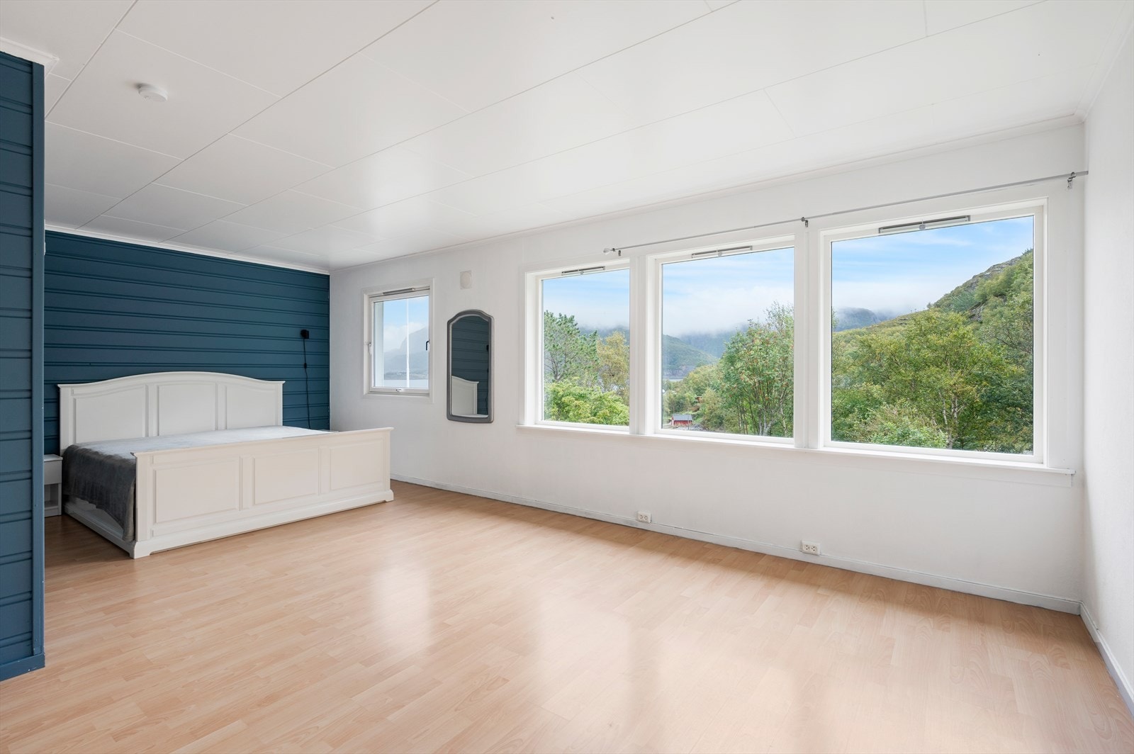 Romslig stue på 35m². Galleribilde