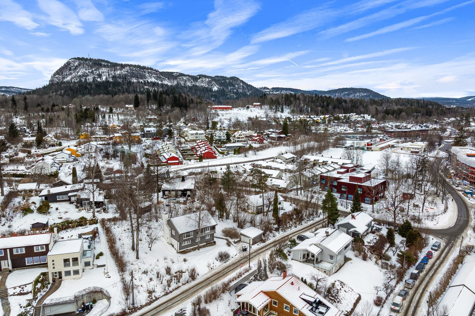 Det er ikke langt til flotte turområder, både sommer og vinter. Galleribilde