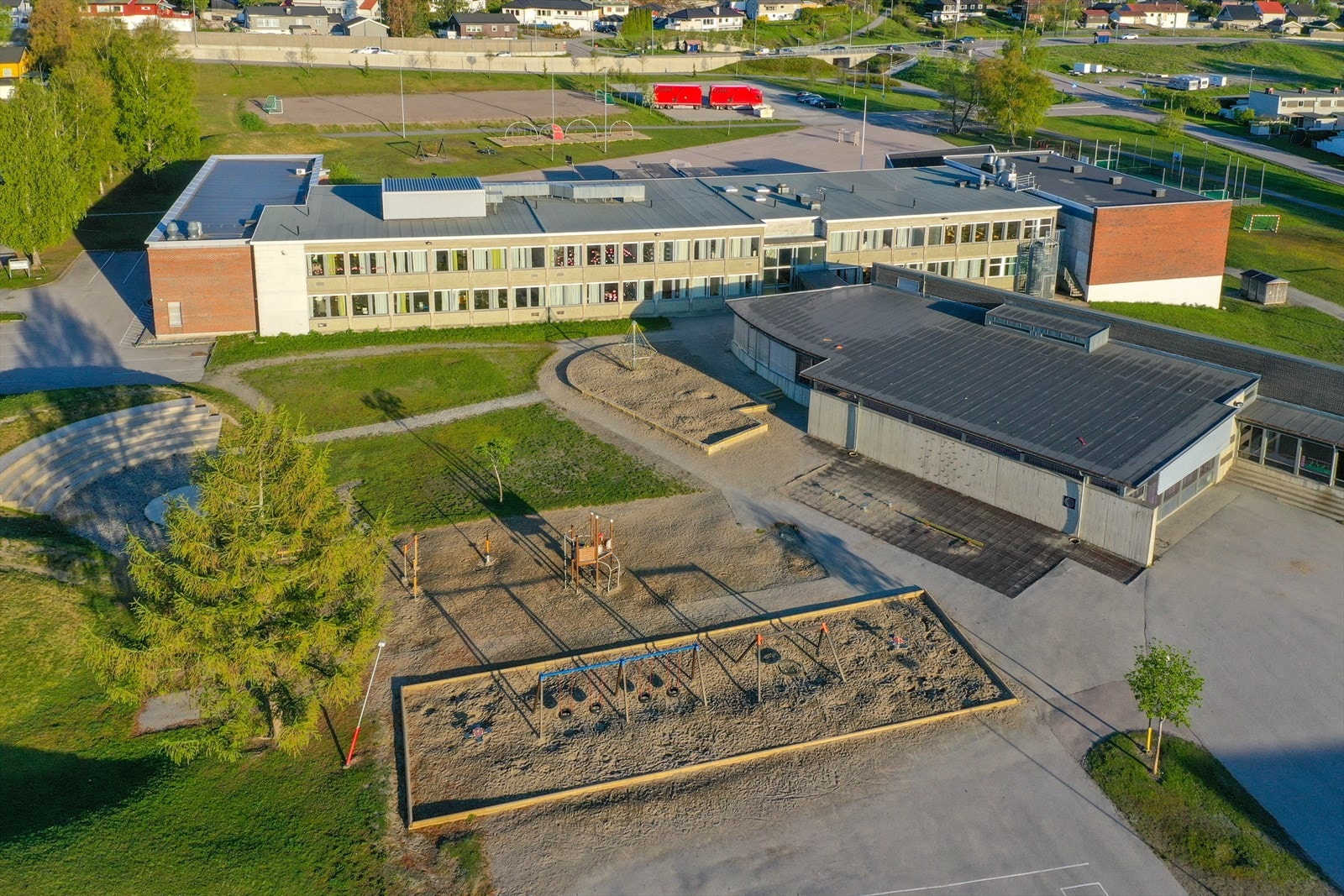 Åsenhagen skole. Galleribilde