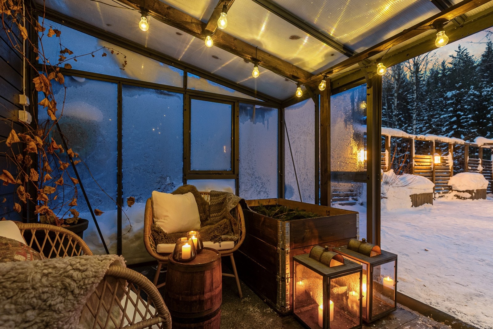 Vinterhagen er på 9,8 m² og bidrar til å forlenge utesesongen, slik at du kan nyte uterommet fra tidlig vår til sen høst. Galleribilde