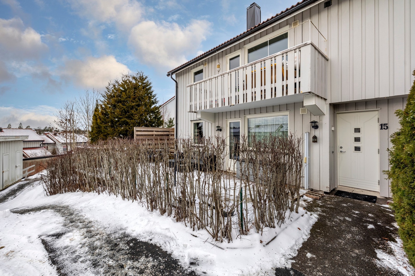 Leiligheten har et trivelig inngangsparti. Galleribilde