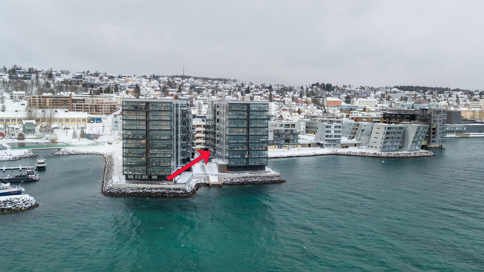 Leiligheten ligger i byggets 2.etasje. Galleribilde