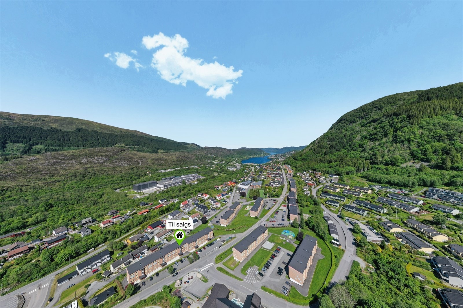 Området byr på flotte tur- og friluftsmuligheter med fine naturomgivelser rett utenfor døren. Galleribilde