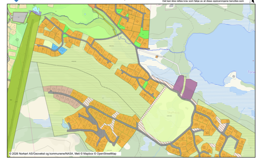 omtene er romslige, med gode solforhold som varer lenge gjennom dagen og en utsikt som gir ro i skuldrene fra første stund. Her kan du bygge en hytte med store vinduer mot horisonten, en lun terrasse i solveggen og god plass til både familie og venner. Galleribilde