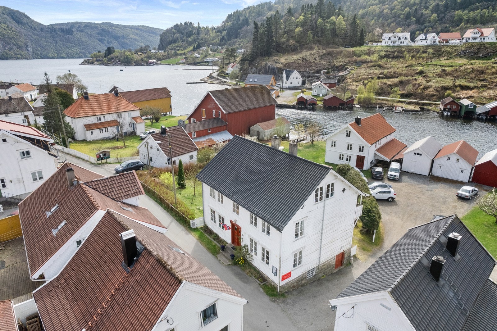 Fedaelva munner ut i Fedafjorden. Galleribilde