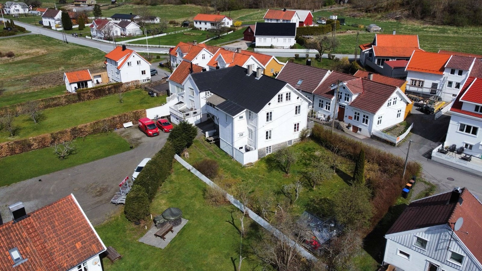 Oversiktsbilde av eiendommen Galleribilde