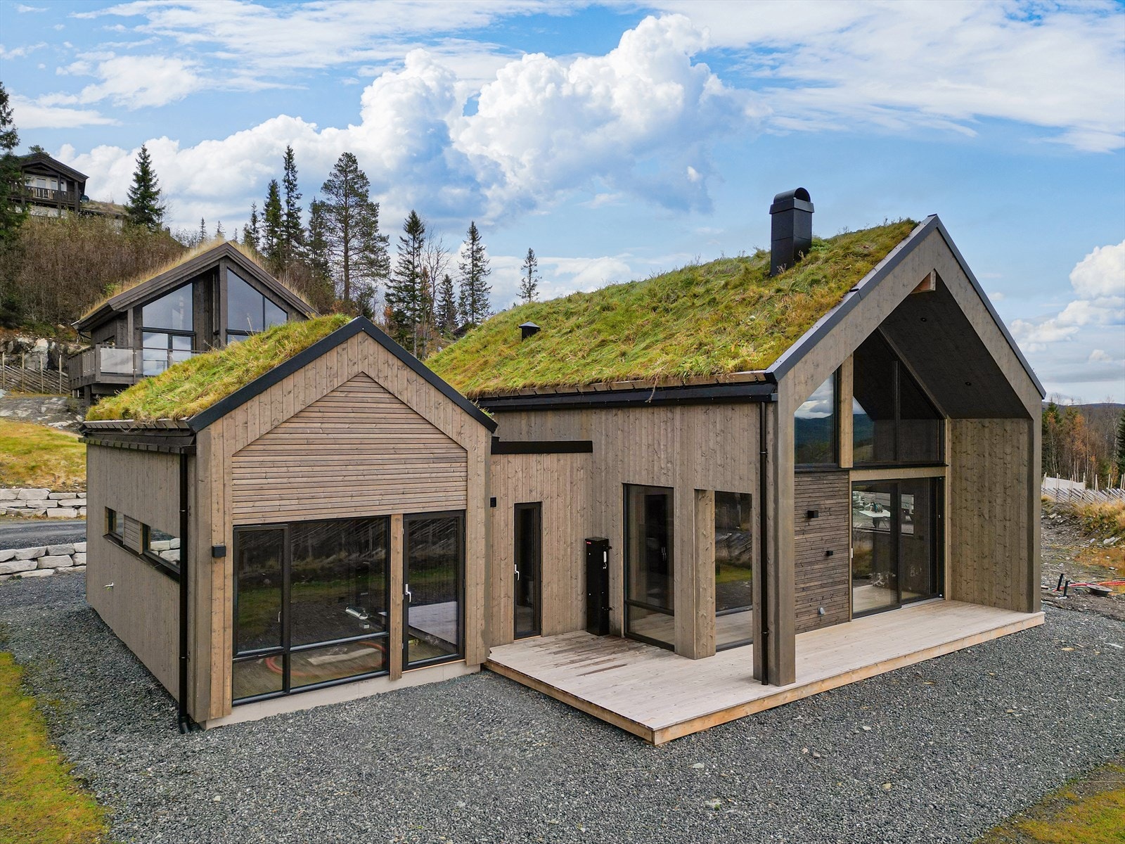 Heimdal Eiendomsmegling v/Thomas Johnsen ønsker velkommen til Bjørnsmyrbrottet 4. Foto: Dag Asle Langø Galleribilde