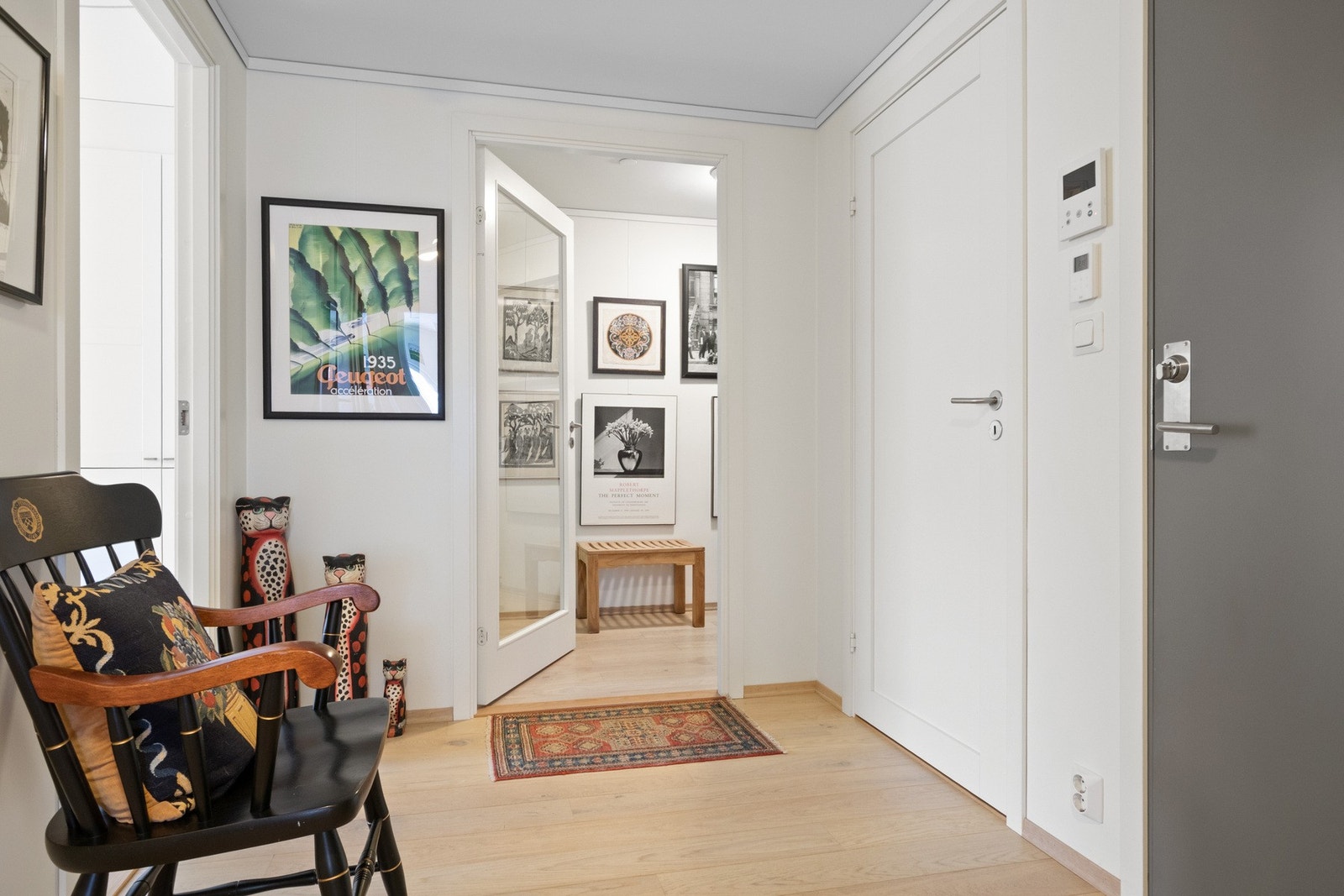 I tilknytning til entréen finnes en praktisk bod. Galleribilde