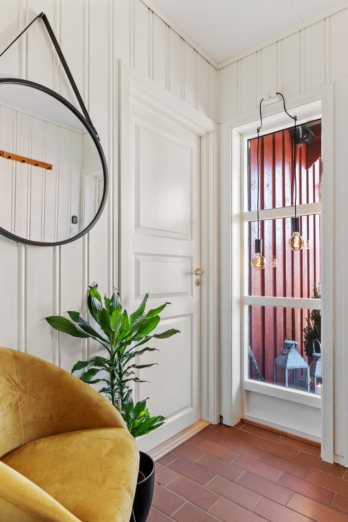 èntre med inngang til bod. Galleribilde