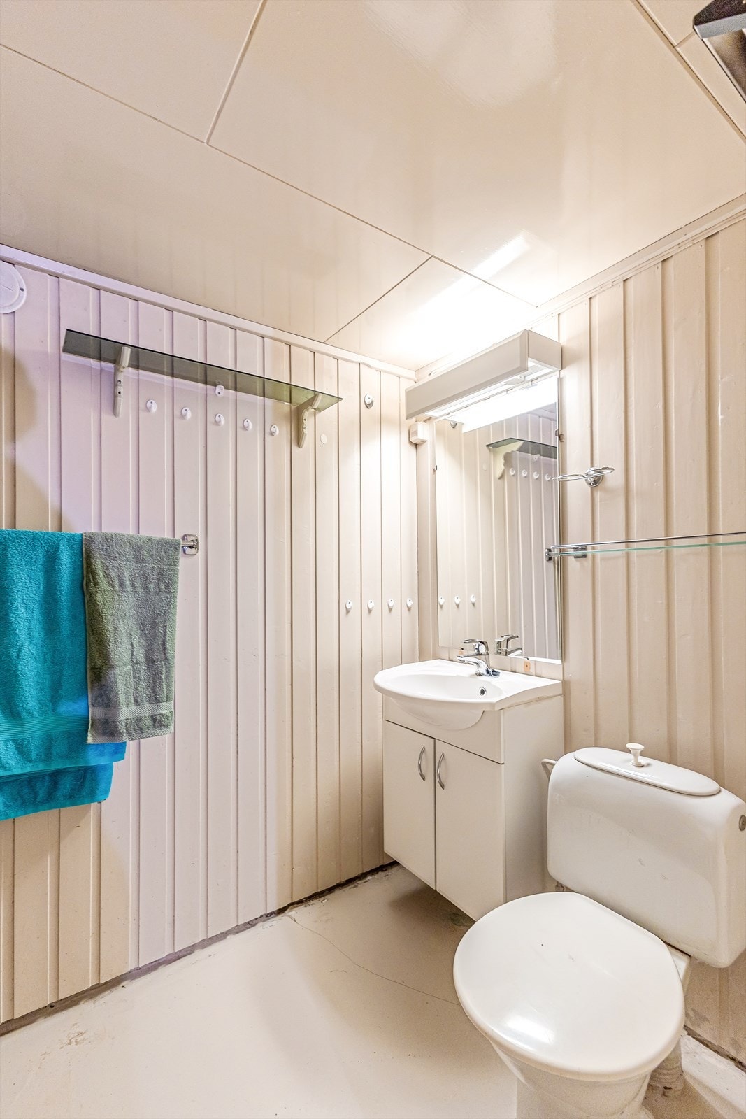 Bad i kjeller. Galleribilde