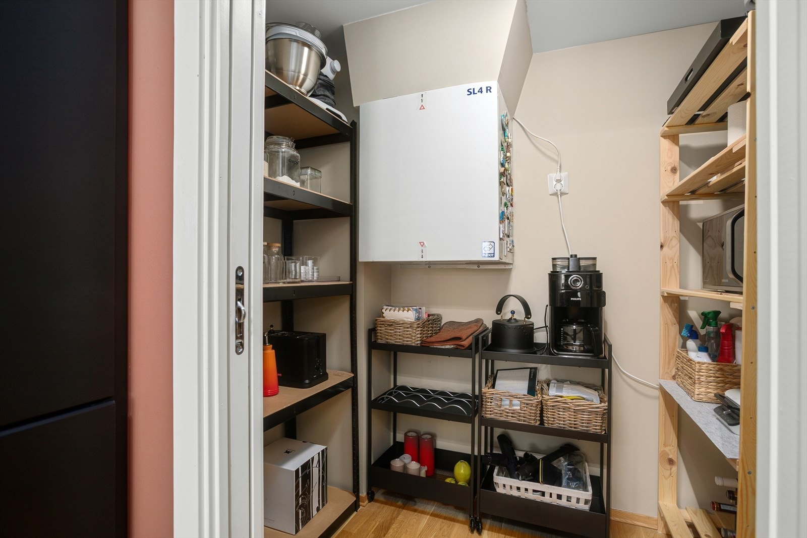 Praktisk bod med adkomst fra kjøkkenet Galleribilde